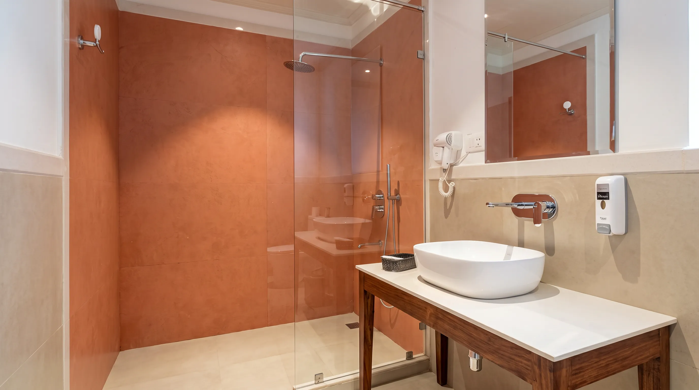 Signature Cottage Shower
